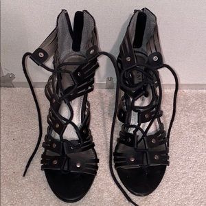 size 7-7 1/2 rampage black lace up wedge sandals